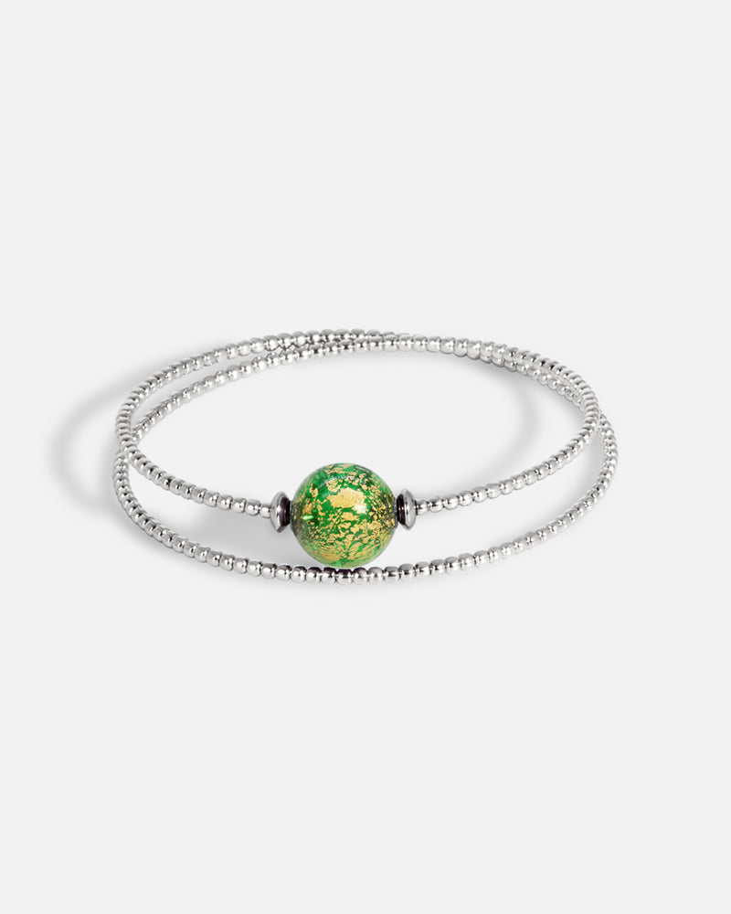 Liliflo_bijoux modulables swiss made_bracelet Milonga en double tour_couleur naturel avec un Murano Boréale de couleur vert avec feuille d’or