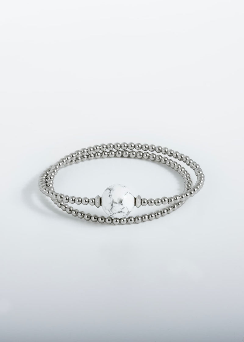 Liliflo, marque de bijoux Suisse : Bracelet Tango Double en couleur naturel - Pierre semi-précieuse Howlite