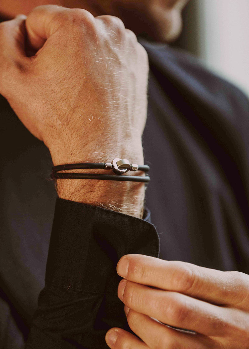 Fyve - Schweizer Schmuckmarke - austauschbares Armband für Männer - Blackloop Armband Double in schwarzer Farbe mit dem Zierverschluss Infinity