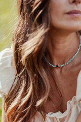 Liliflo, marque de bijoux interchangeable Suisse : collier limbo en couleur or rose - pierre semi-précieuse larimar avec un lien illusion en acier or rose