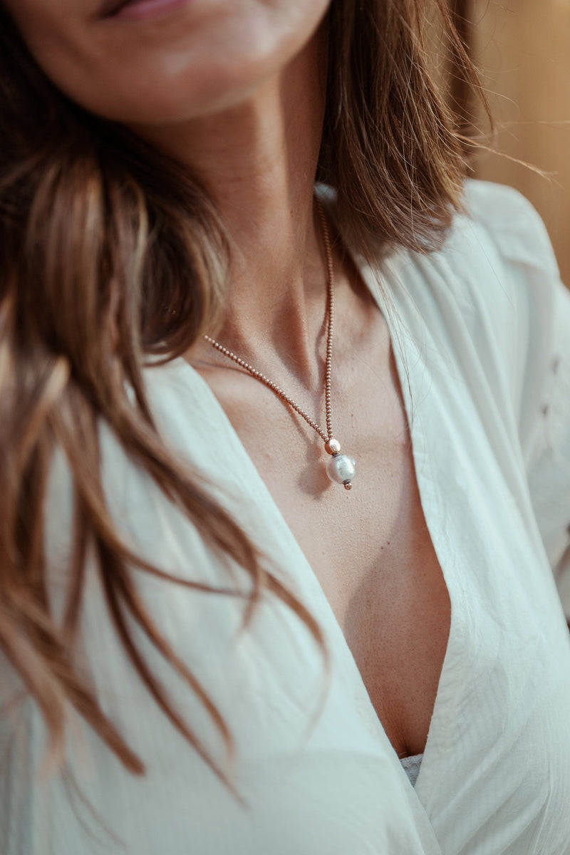 Liliflo, marque de bijoux Suisse : collier Milonga - Or rose - Verre de Murano Cristal